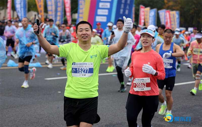 报道中, com 报道中, com